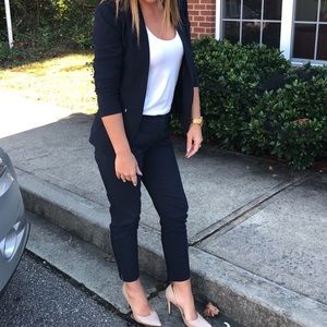 H&M Navy blue cropped pants